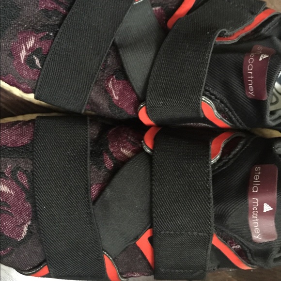 Stella McCartney X adidas Ultraboost - Picture 2 of 6